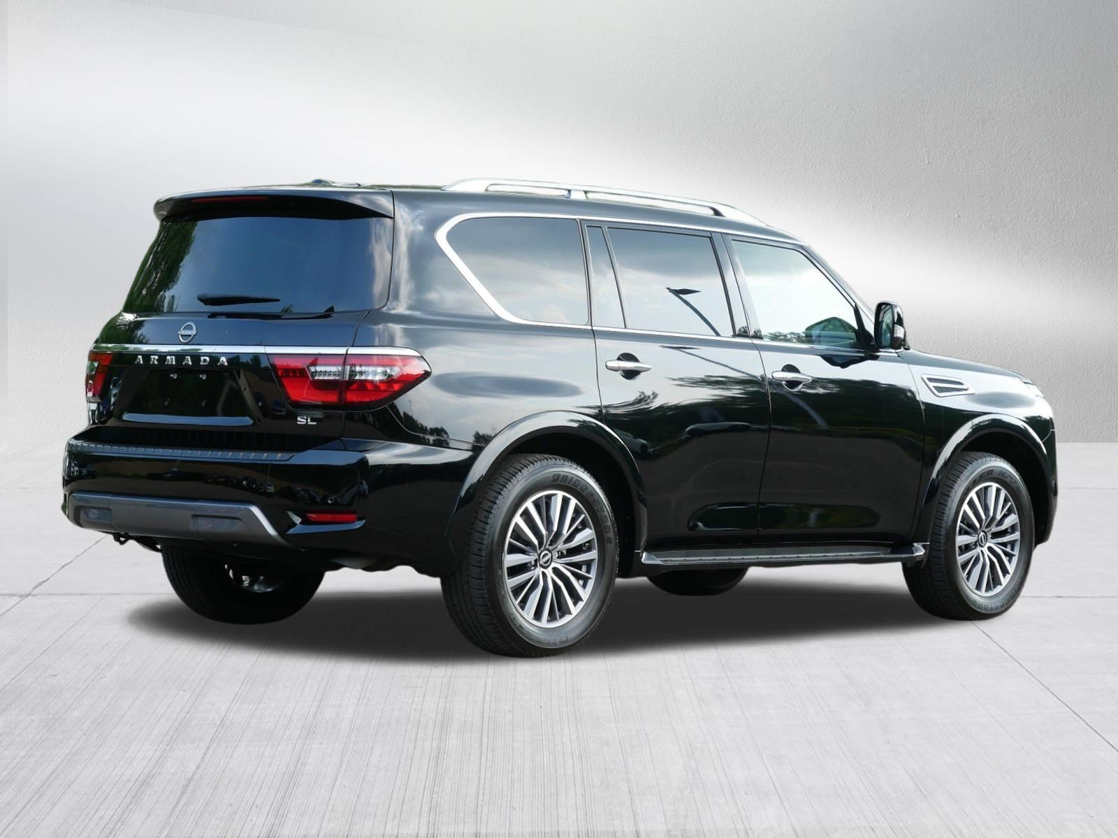 Certified 2024 Nissan Armada SL w/ Captain's Chairs Package AWD/4WD image 7