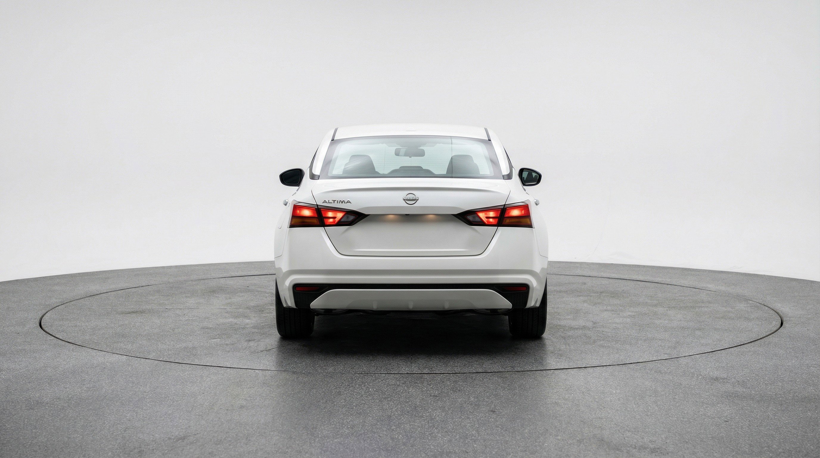 Used 2025 Nissan Altima 2.5 SV image 7