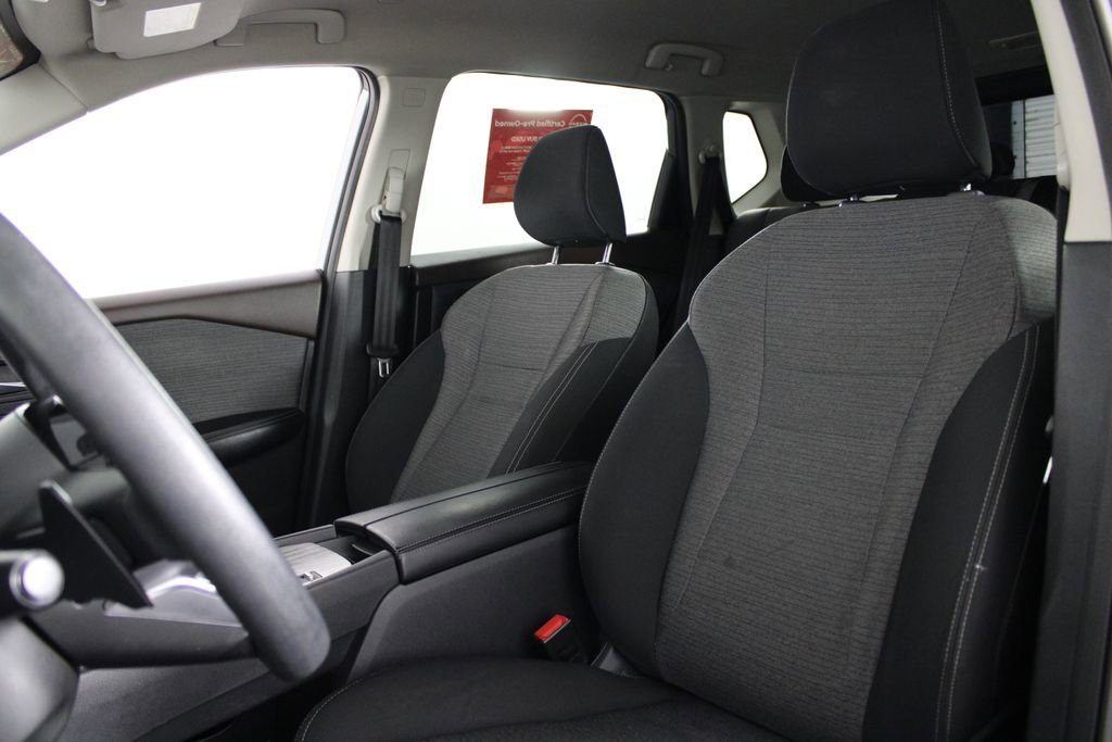 Certified 2023 Nissan Rogue SV image 19