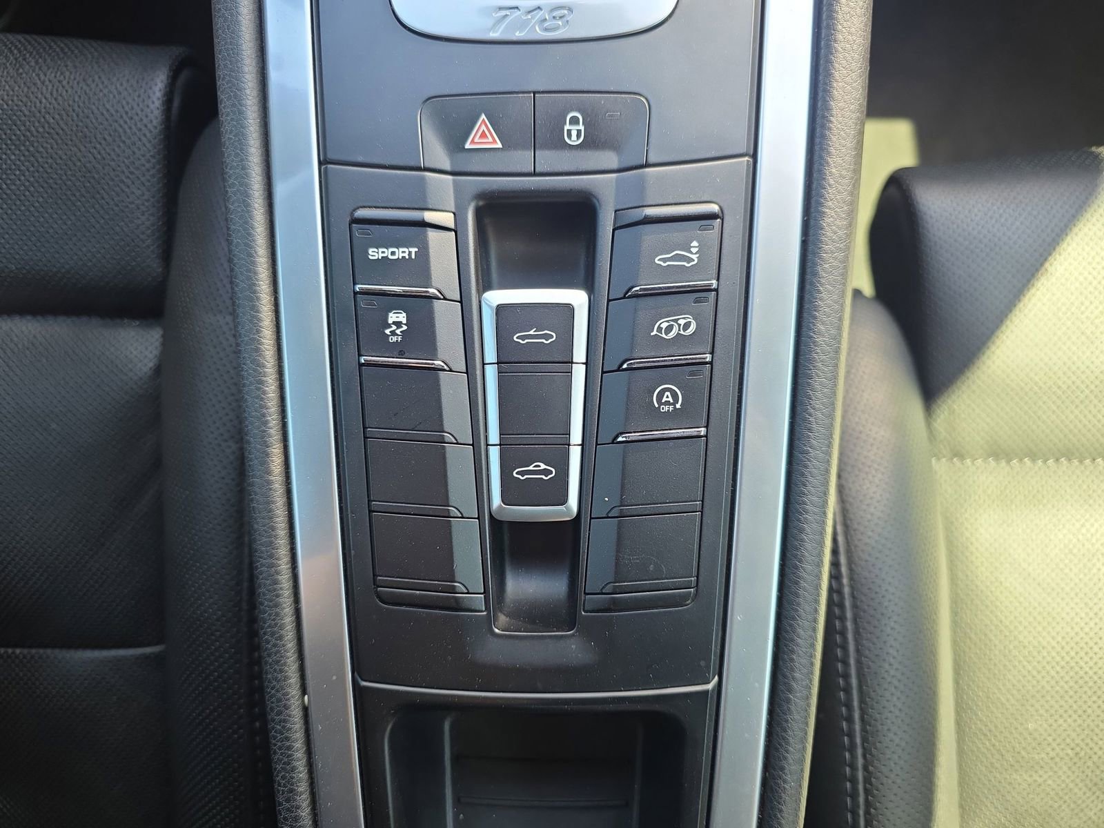 Used 2019 Porsche 718 Boxster image 18