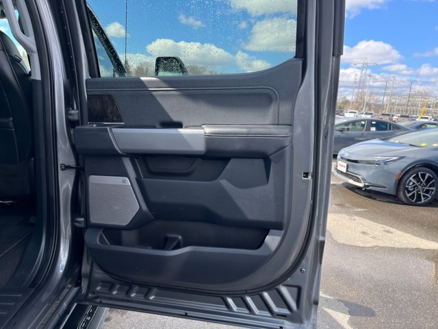 Certified 2024 Ford F250 Lariat w/ Sport Appearance Package image 26