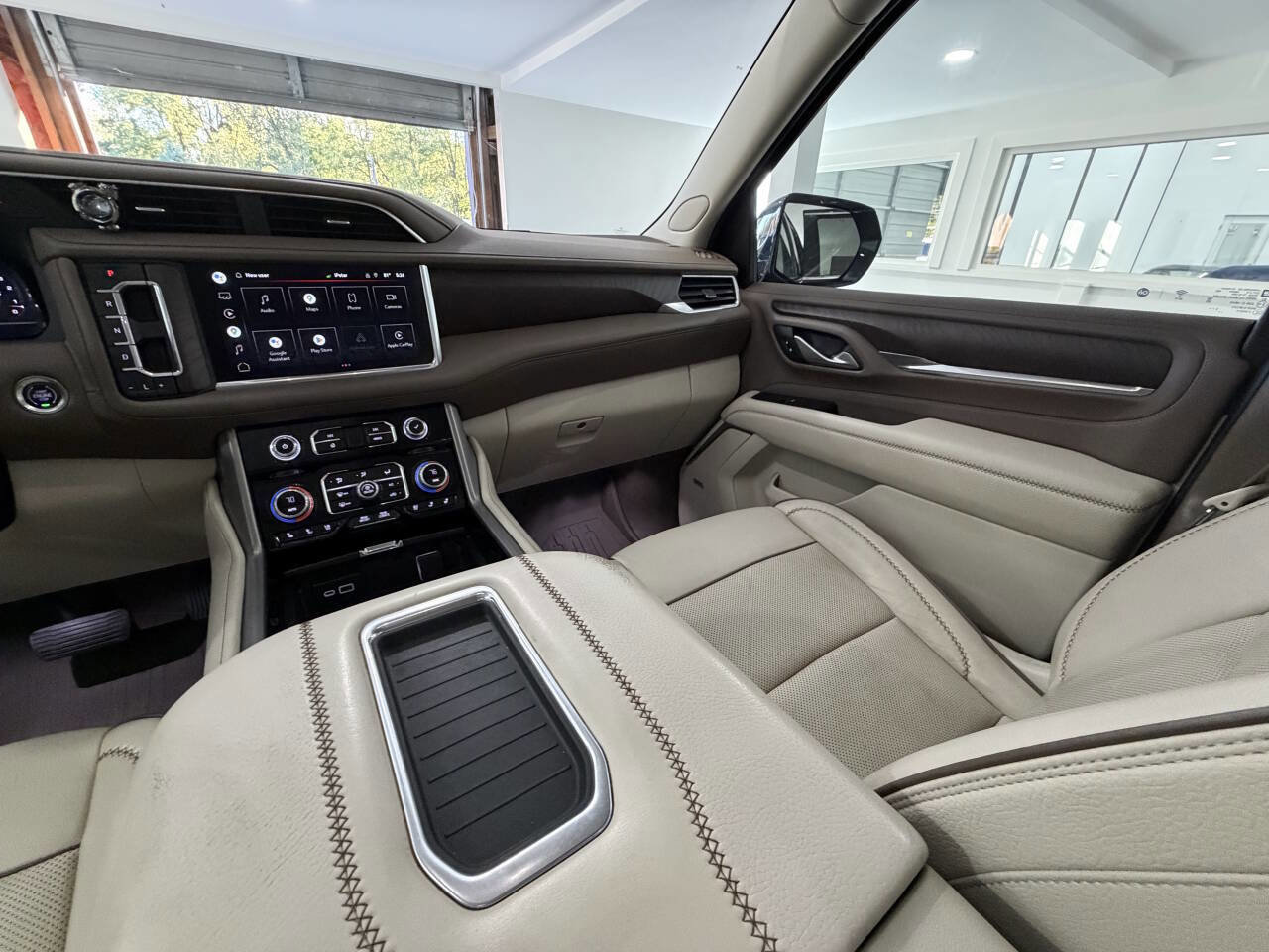 Used 2022 GMC Yukon Denali image 23