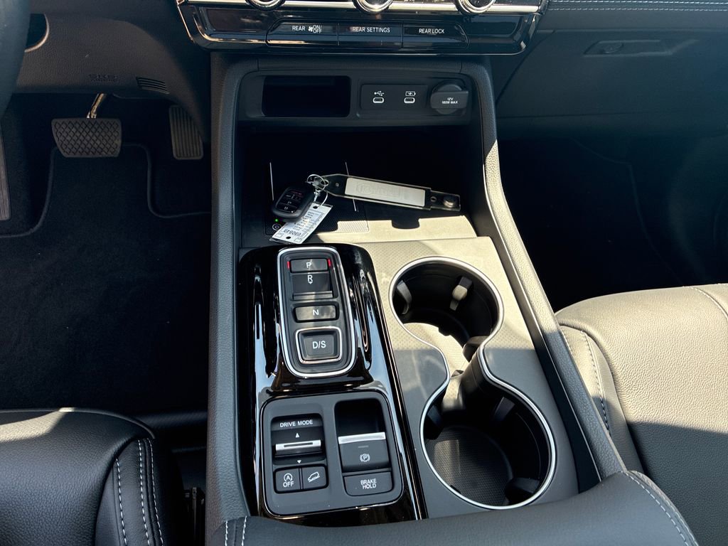 New 2026 Honda Pilot Touring image 15