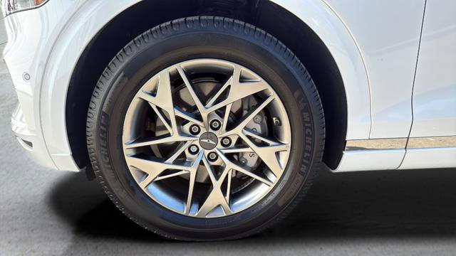Used 2023 Genesis GV70 2.5T w/ Advanced Package AWD/4WD image 43