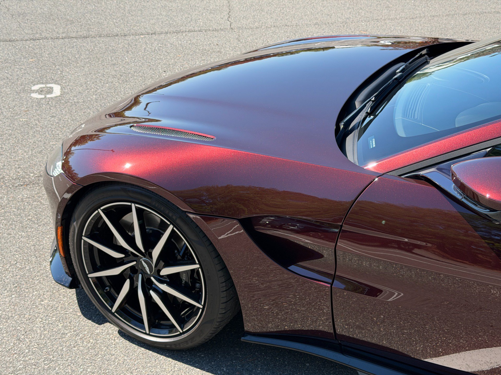 Used 2020 Aston Martin V8 Vantage Coupe RWD image 22