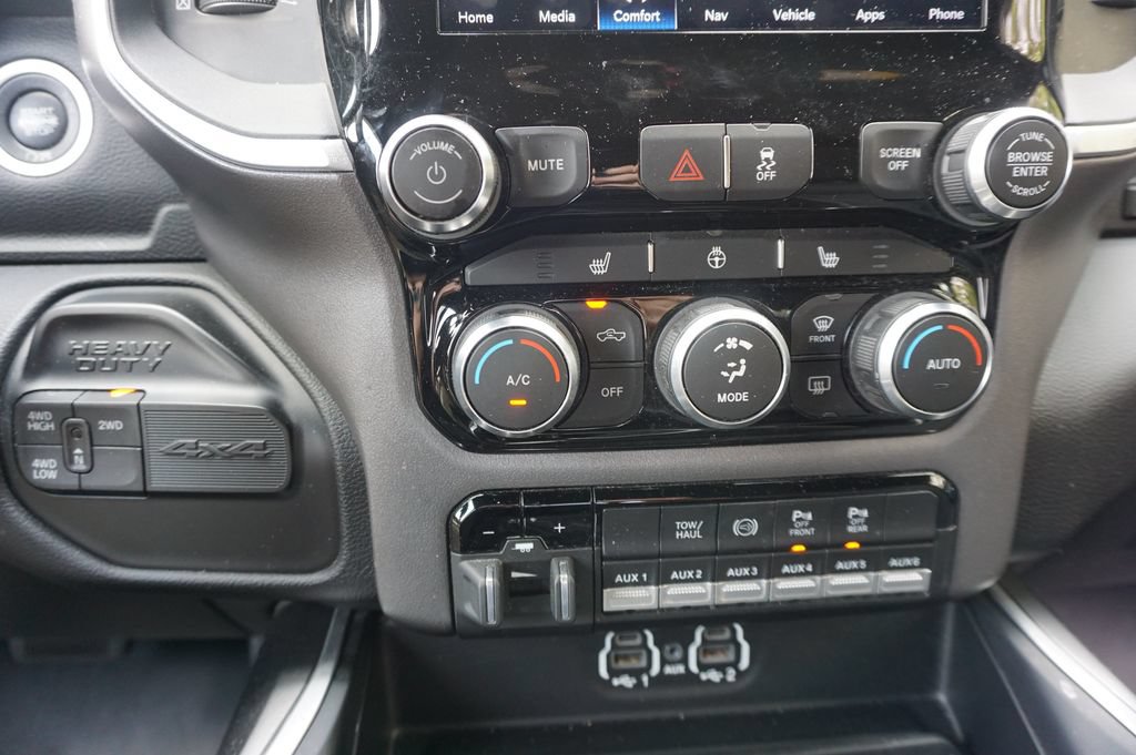 Used 2022 RAM 3500 Big Horn w/ Level A Equipment Group AWD/4WD image 13