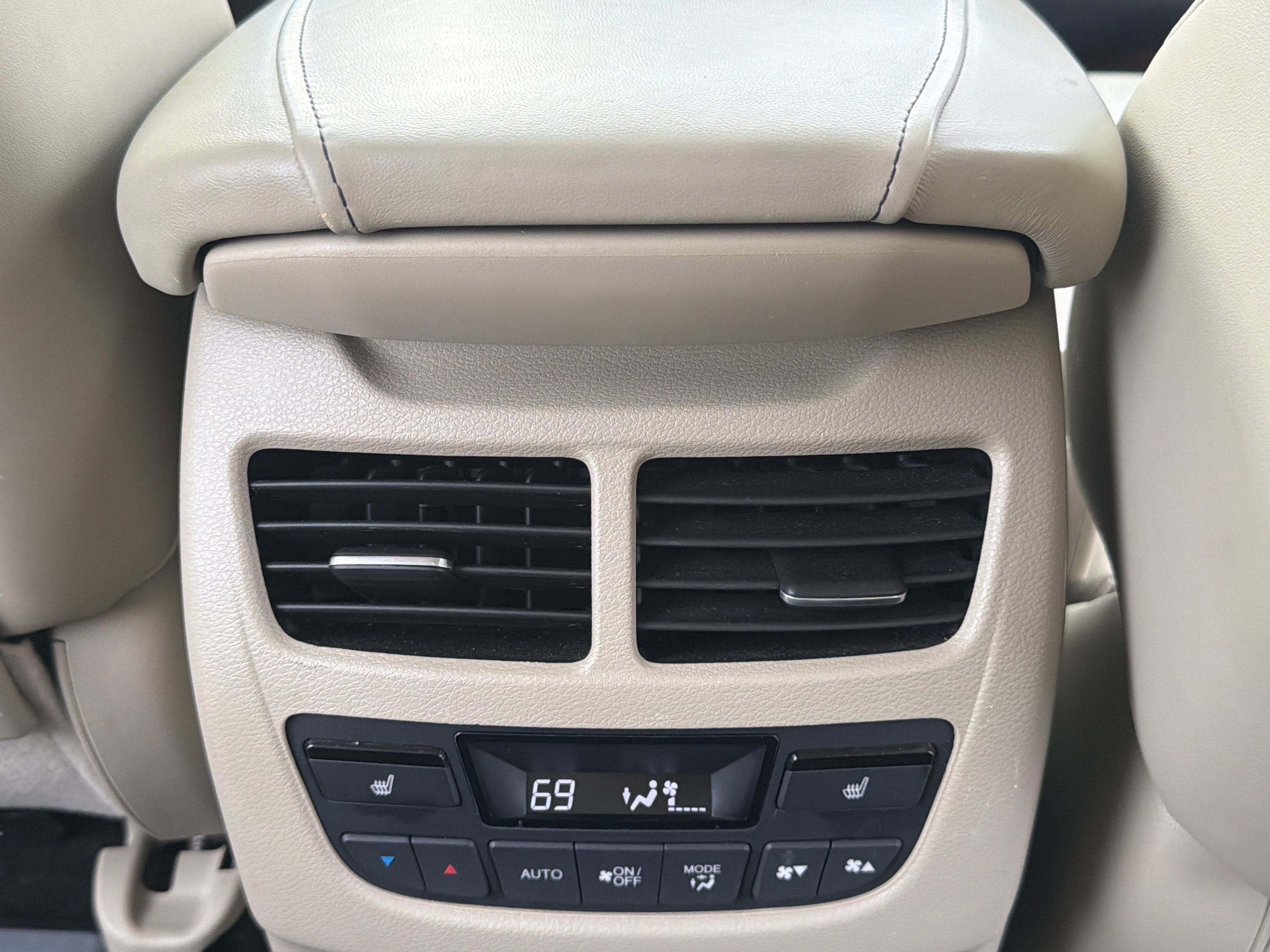 Used 2017 Acura MDX SH-AWD w/ Advance Package image 30