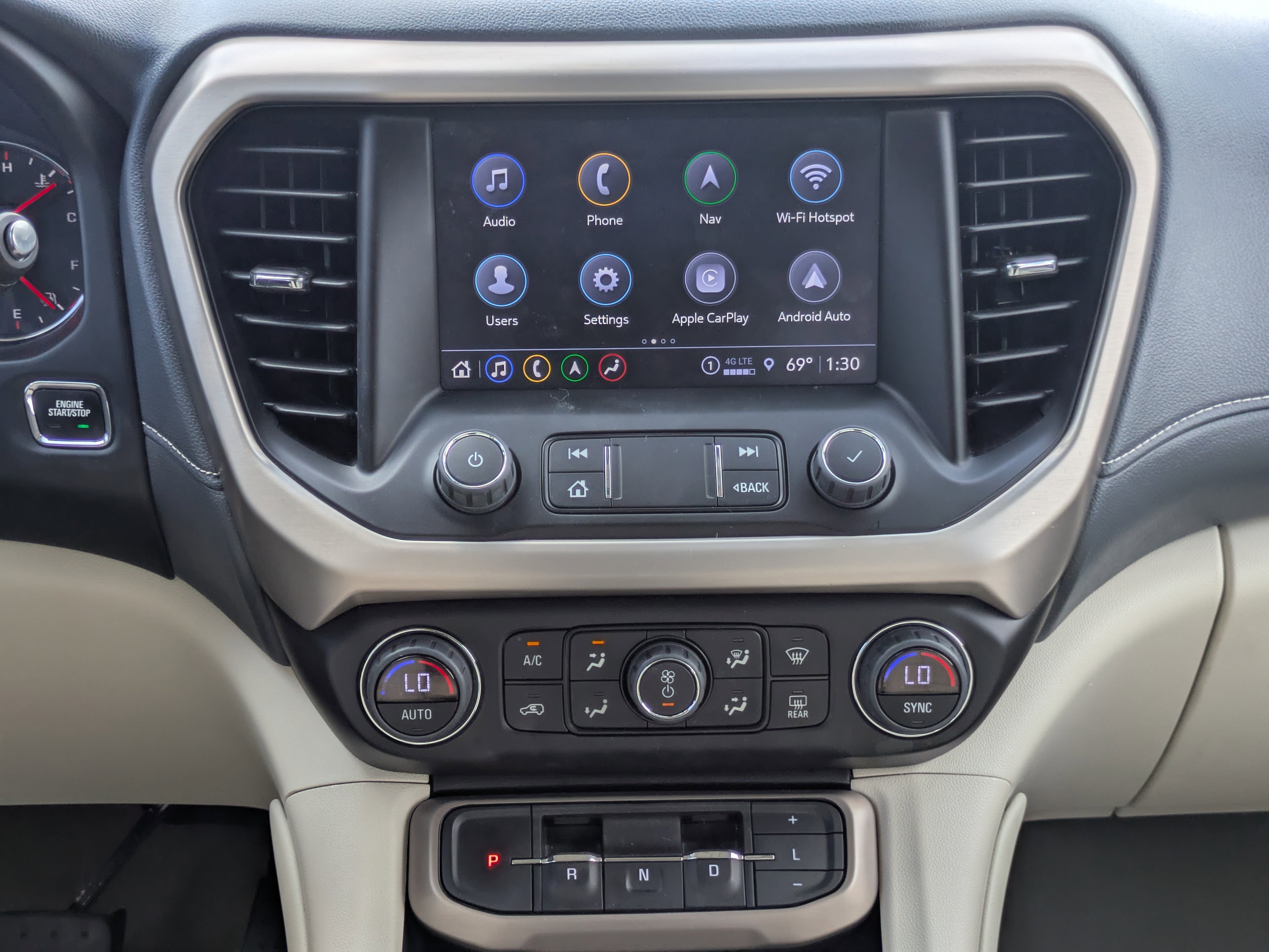 Used 2023 GMC Acadia Denali image 5