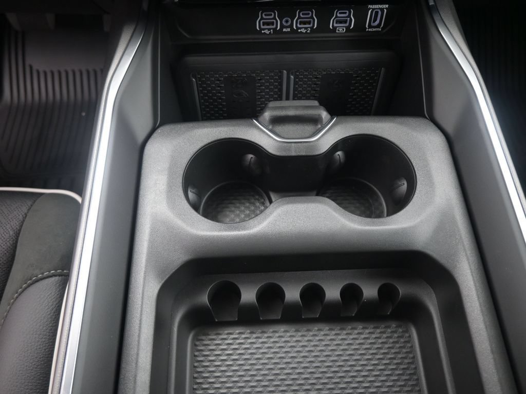 New 2026 RAM 1500 Laramie w/ Night Edition AWD/4WD image 6