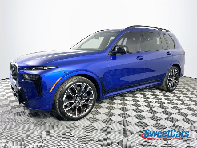 Used 2025 BMW X7 M60i AWD/4WD image 3