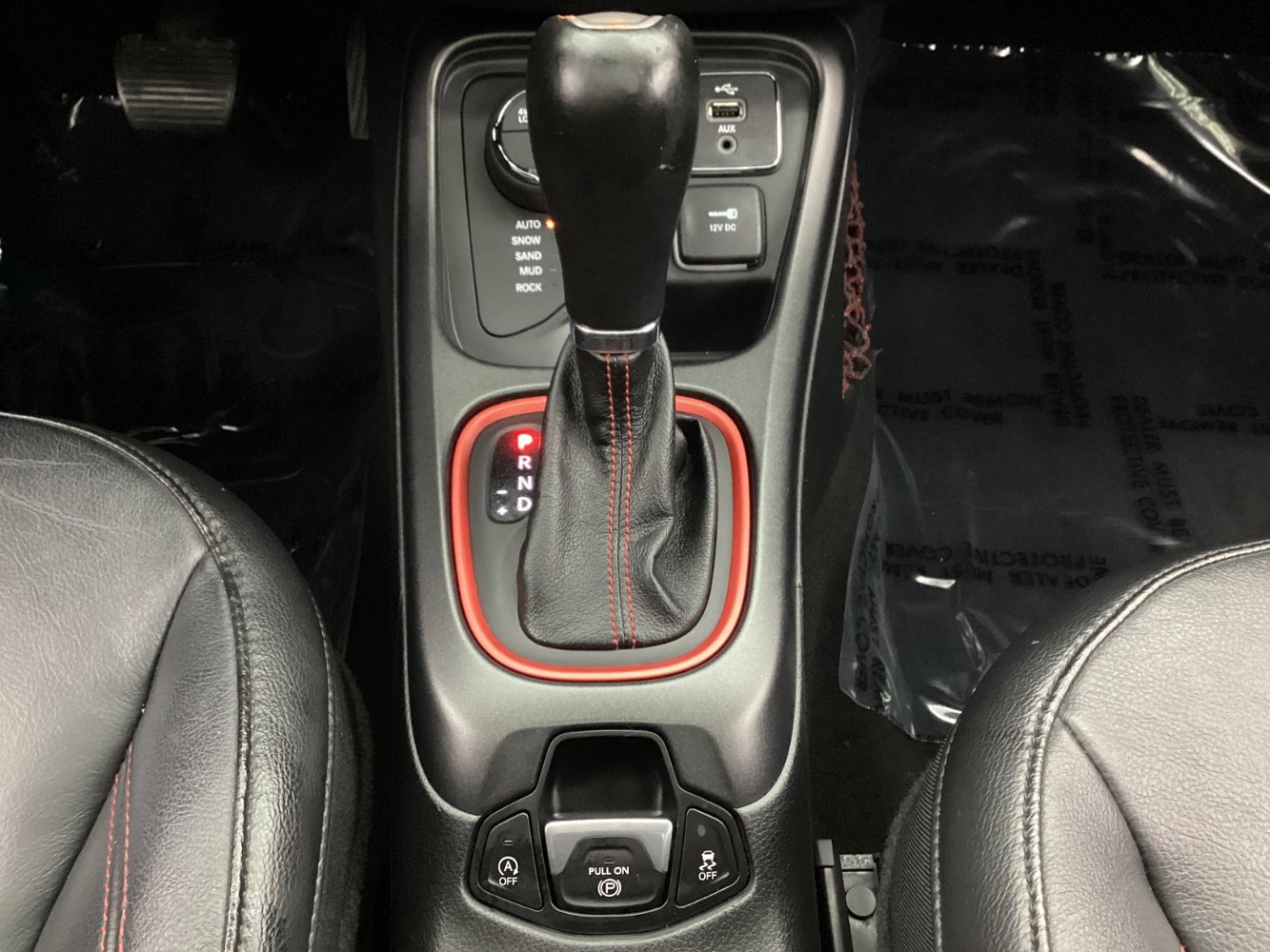 Used 2017 Jeep Compass Trailhawk w/ Leather Interior Group AWD/4WD image 38