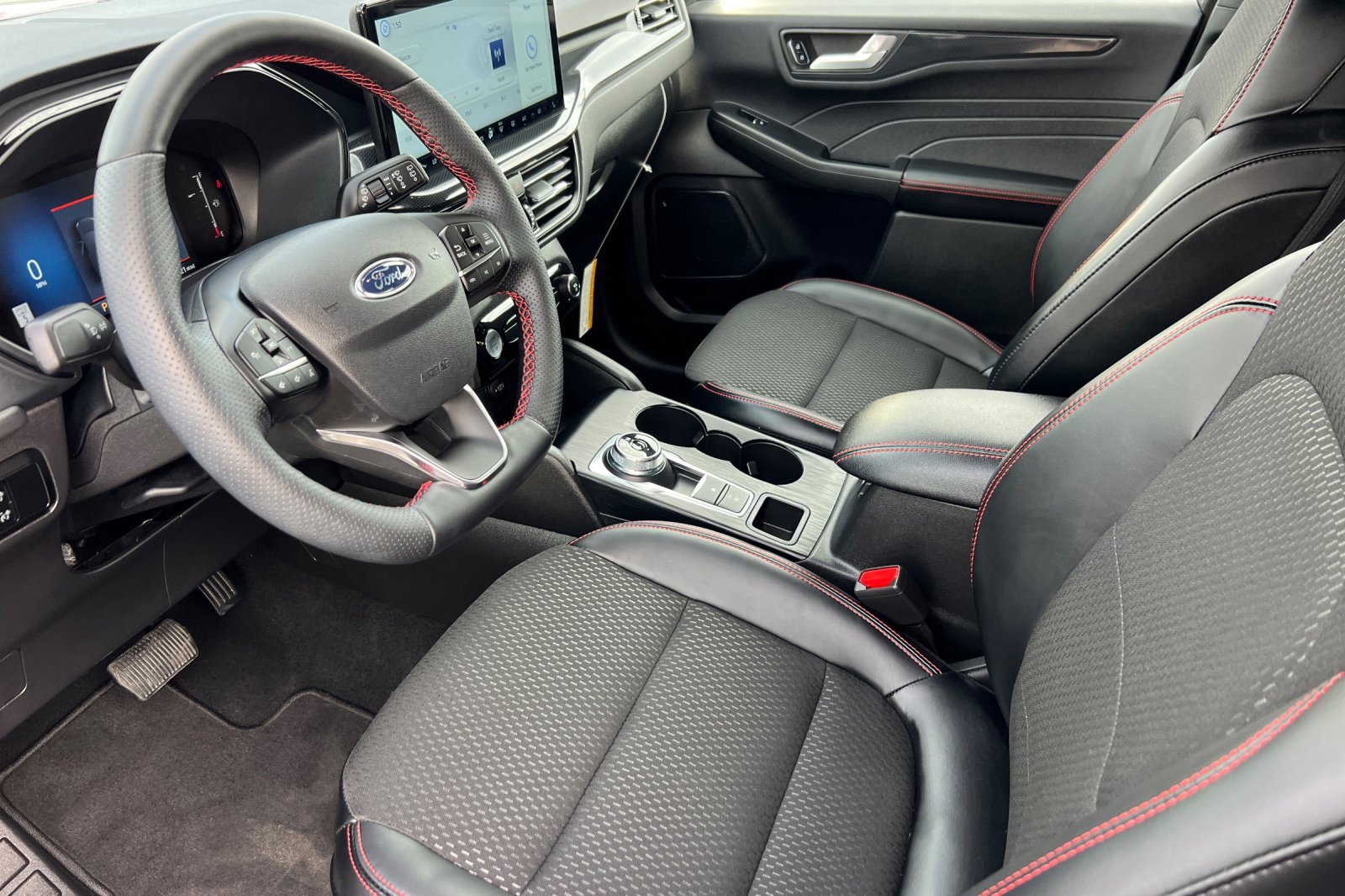 Used 2025 Ford Escape ST-Line w/ Tech Pack #1 image 10