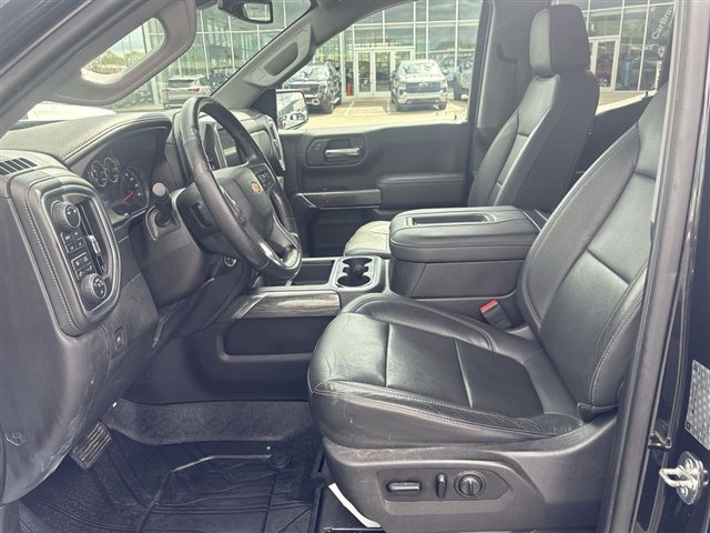 Used 2019 Chevrolet Silverado 1500 LTZ w/ LTZ Plus Package AWD/4WD image 18
