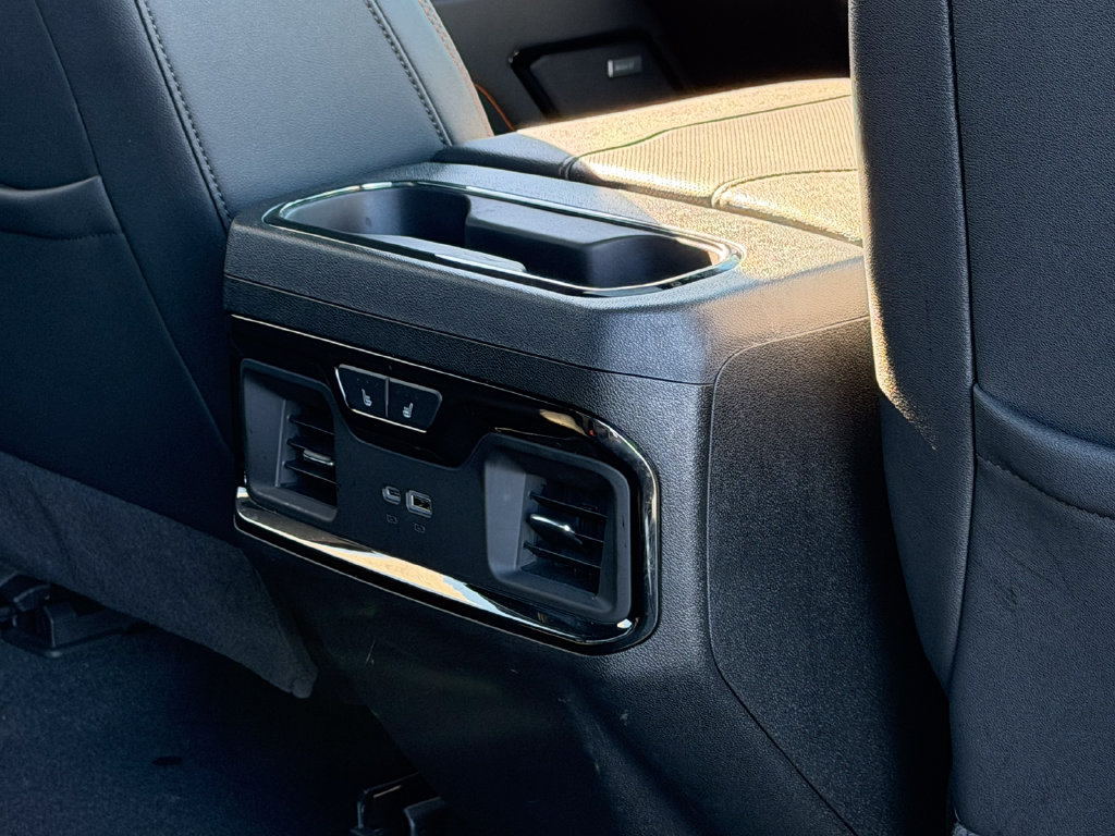Certified 2025 GMC Sierra 1500 AT4 w/ Technology Package AWD/4WD image 14