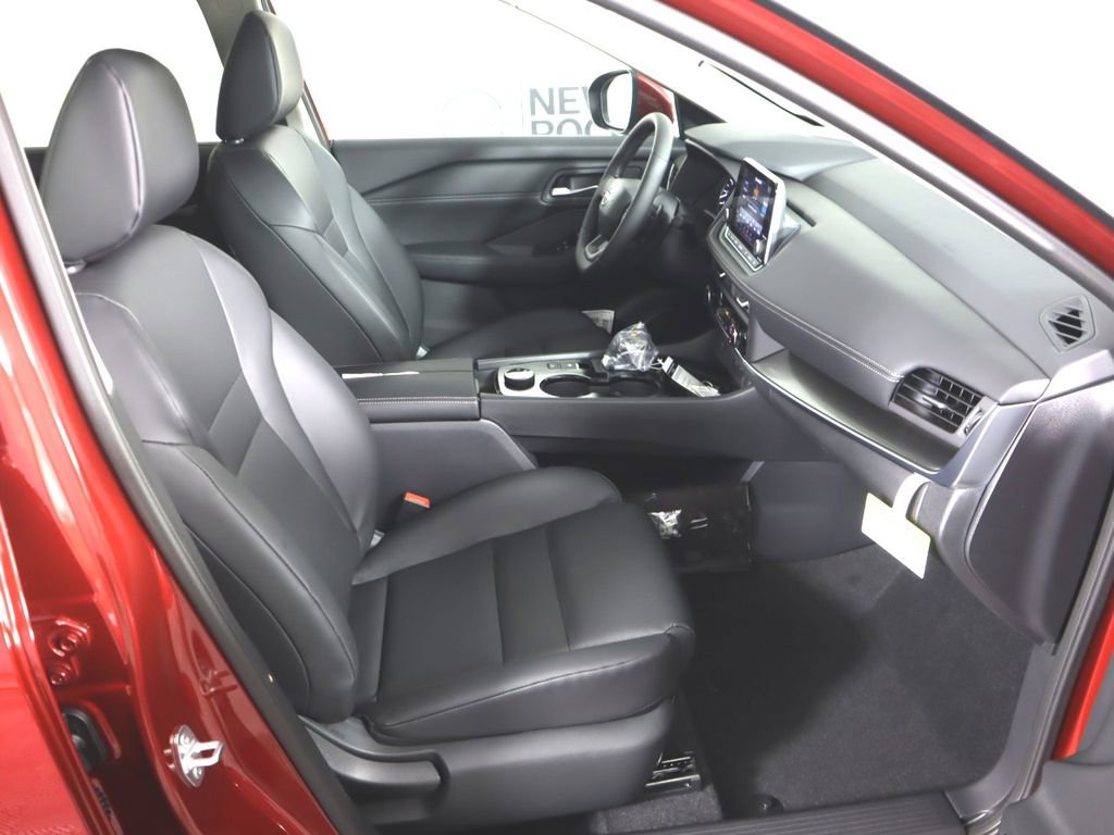 New 2026 Nissan Rogue SV w/ SV Premium Package image 28