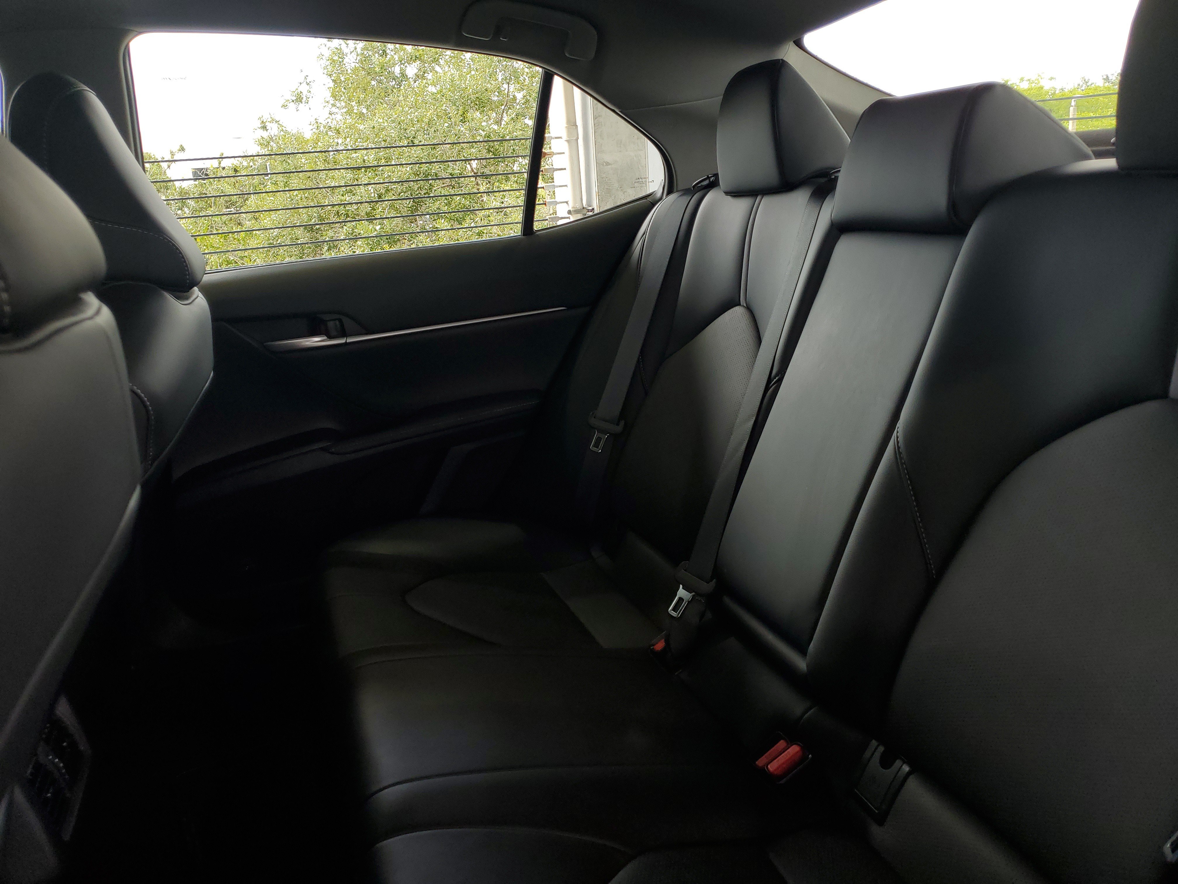 Used 2023 Toyota Camry XSE FWD image 8