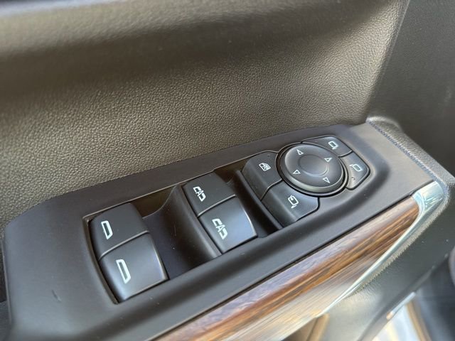 Used 2021 Chevrolet Silverado 1500 High Country w/ Technology Package AWD/4WD image 13