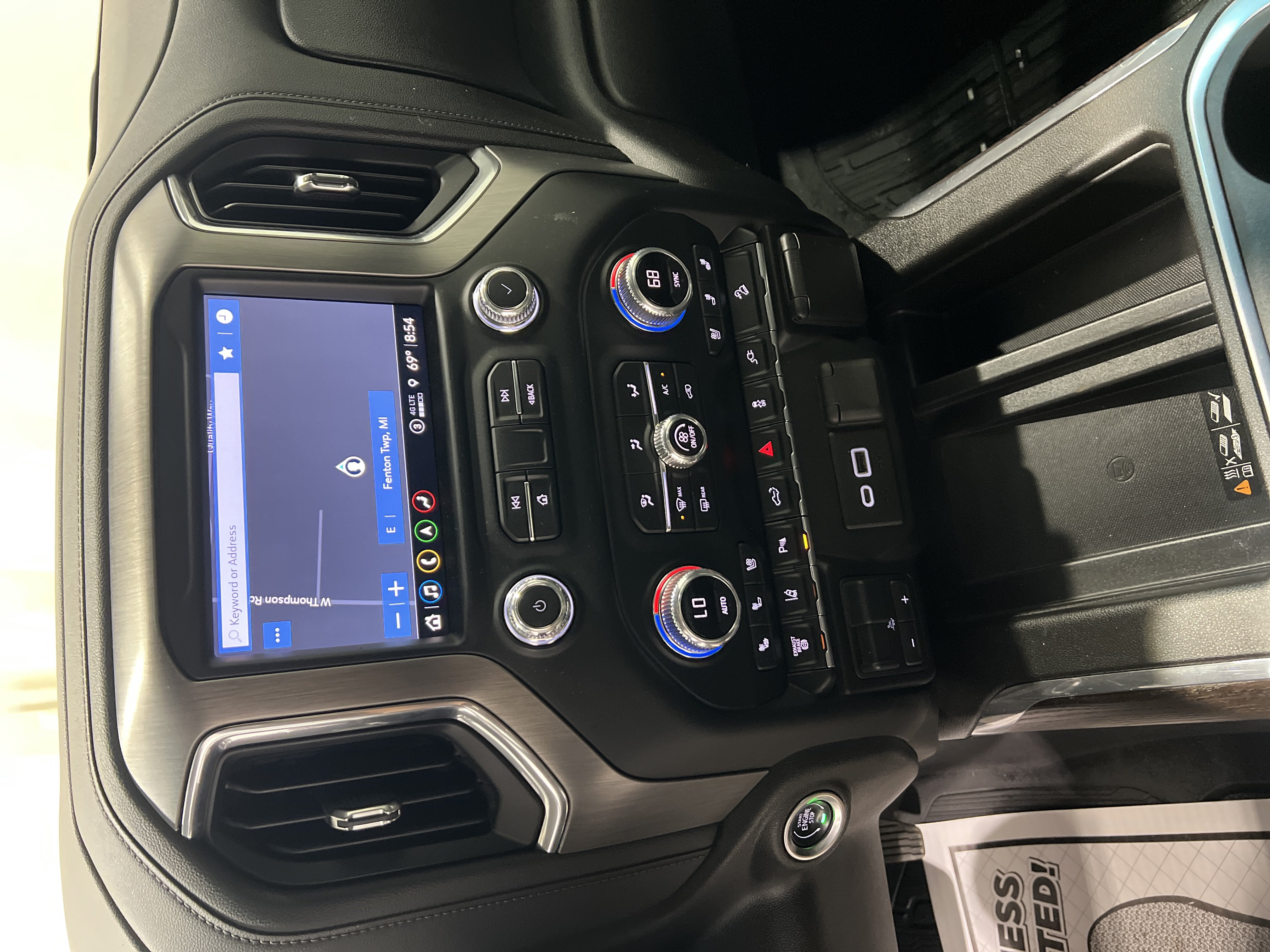 Used 2022 GMC Sierra 3500 Denali AWD/4WD image 12