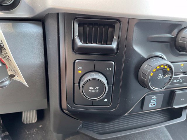 New 2026 Ford F250 XL w/ STX Appearance Package AWD/4WD image 32