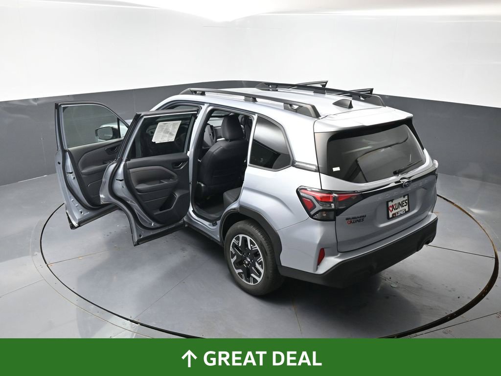 Used 2025 Subaru Forester Premium AWD/4WD image 61