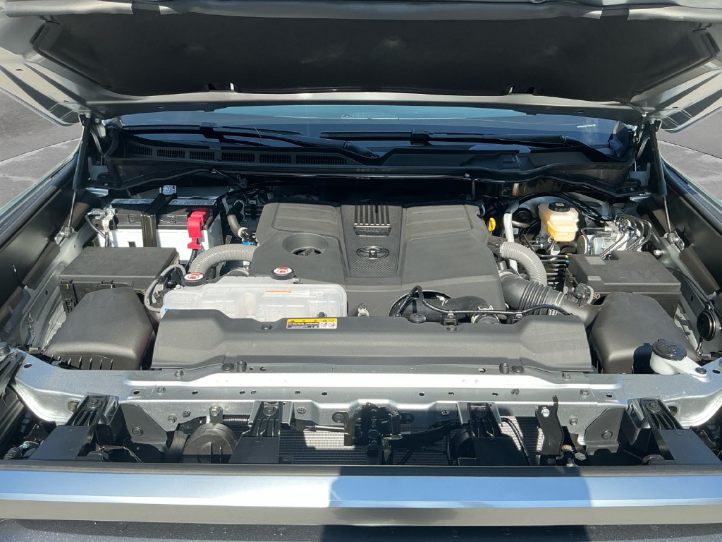 New 2026 Toyota Tundra Limited AWD/4WD image 18