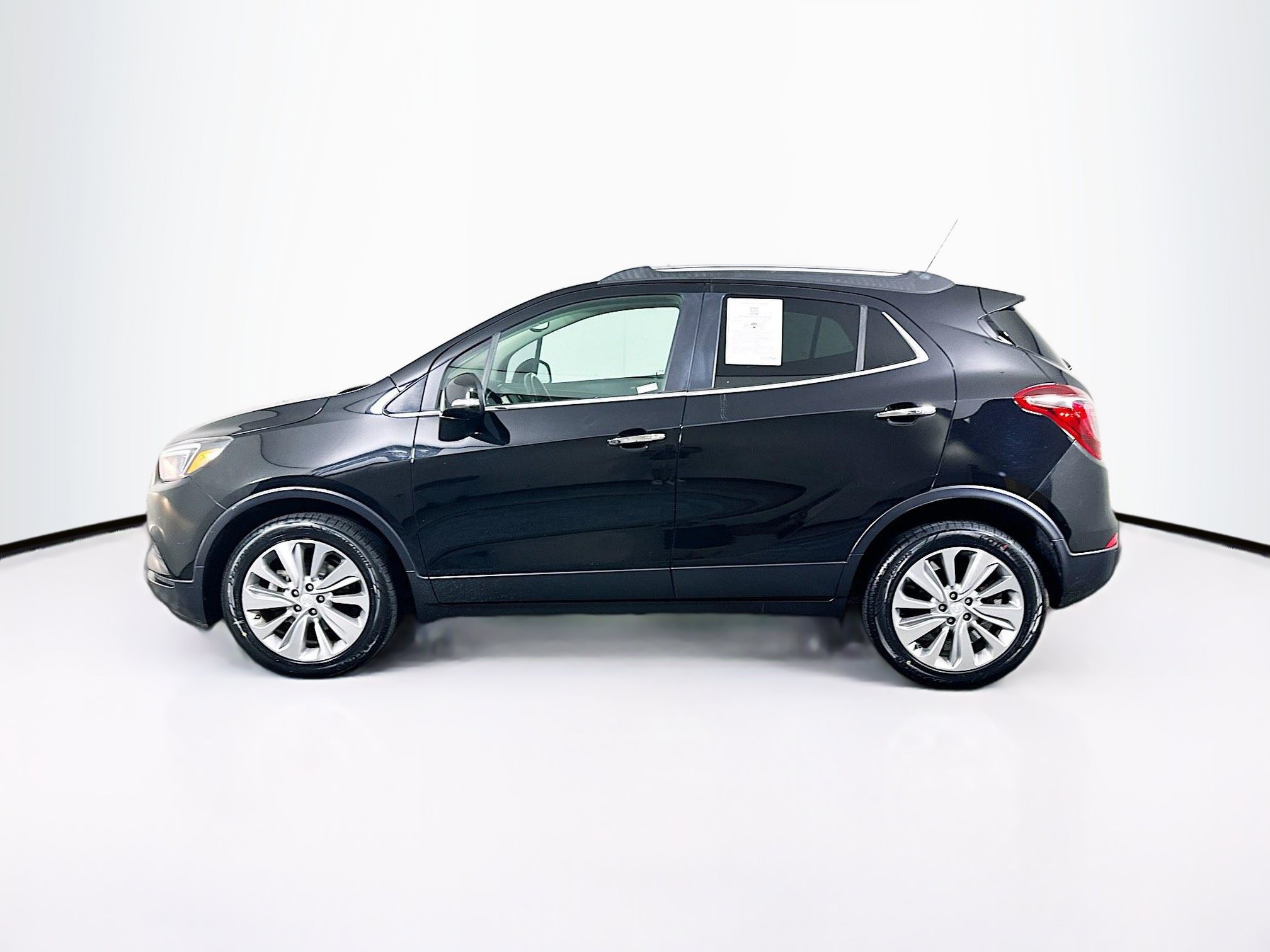Used 2018 Buick Encore Preferred FWD image 4