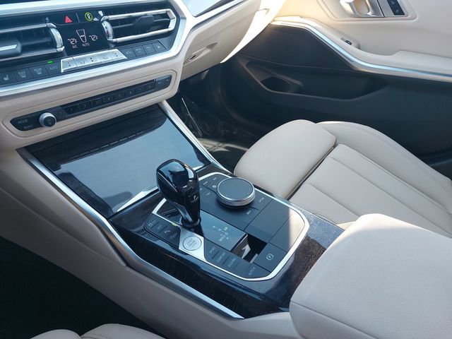 Used 2021 BMW 330i Sedan w/ Premium Package image 23