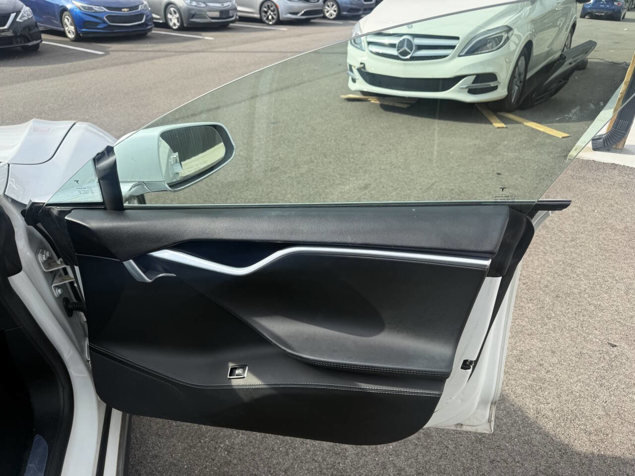 Used 2014 Tesla Model S 60 image 14