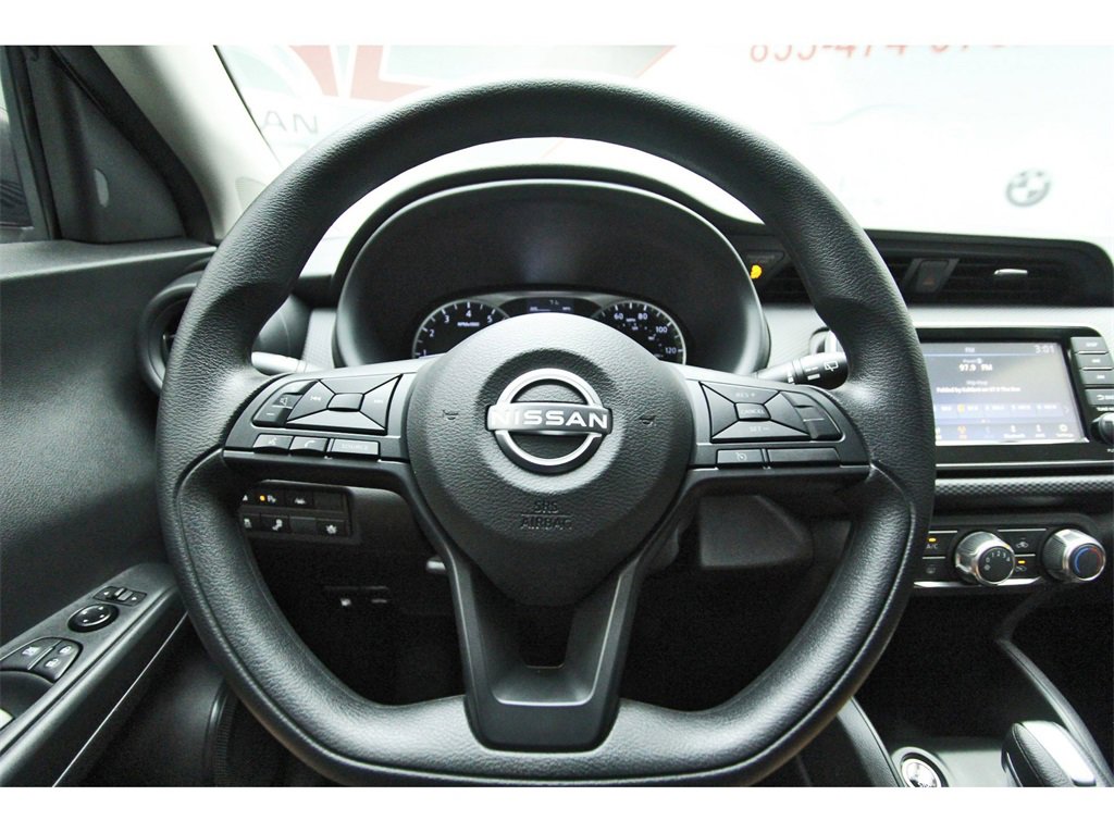 Used 2025 Nissan Kicks Play S image 21