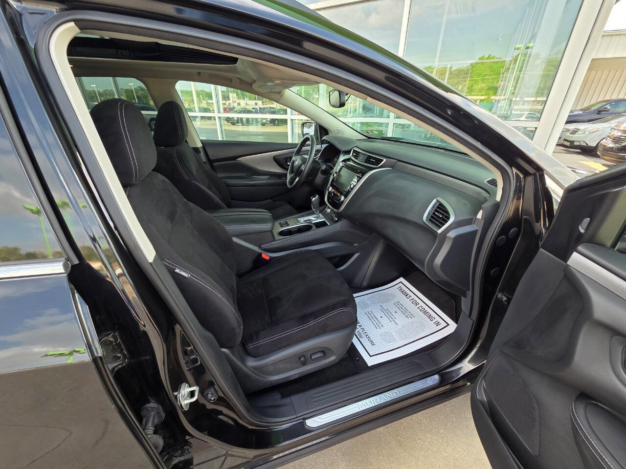 Used 2019 Nissan Murano SV w/ Premium Package image 19