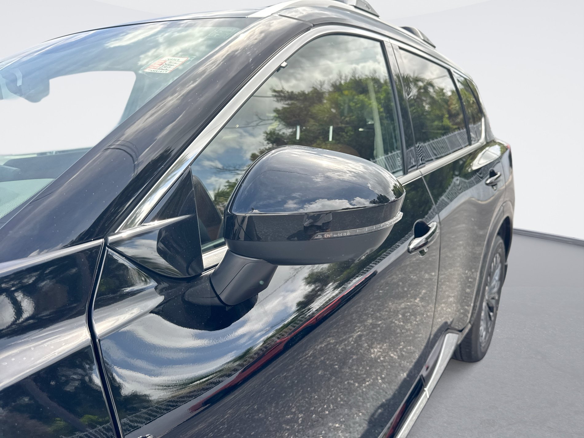 New 2026 Nissan Rogue Platinum AWD/4WD image 12