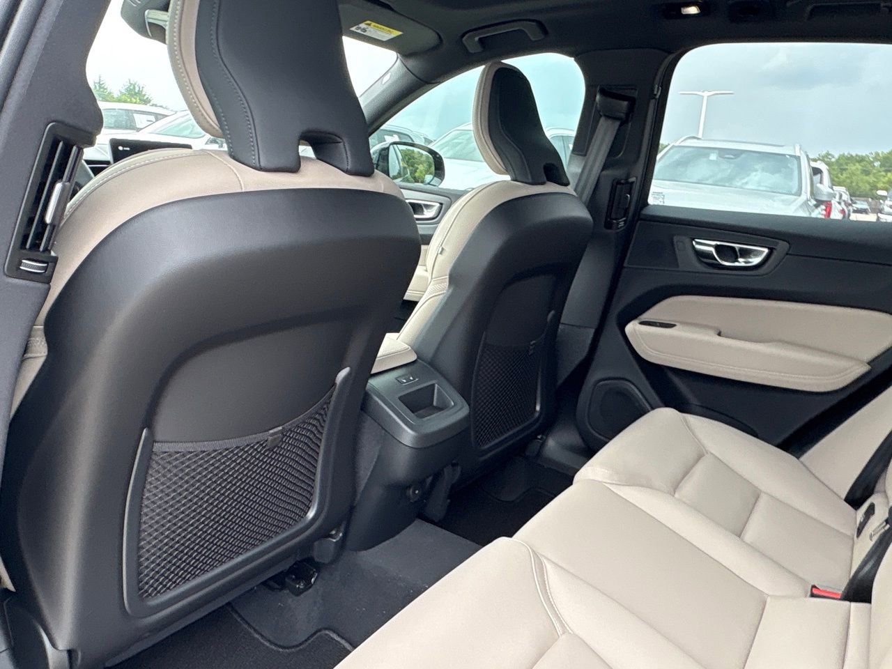 New 2026 Volvo XC60 B5 Plus w/ Protection Package Premier image 22