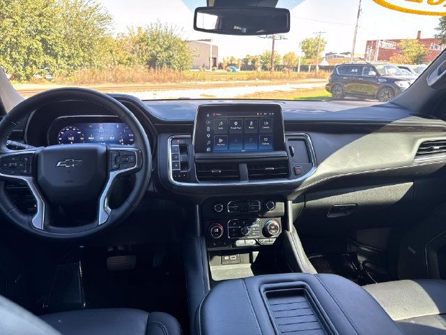 Used 2024 Chevrolet Tahoe Z71 w/ Z71 Off-Road Package AWD/4WD image 13