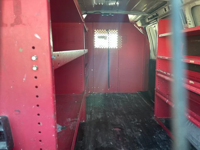Used 2015 Chevrolet Express 2500 RWD image 27