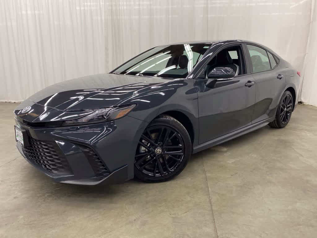 Used 2025 Toyota Camry SE