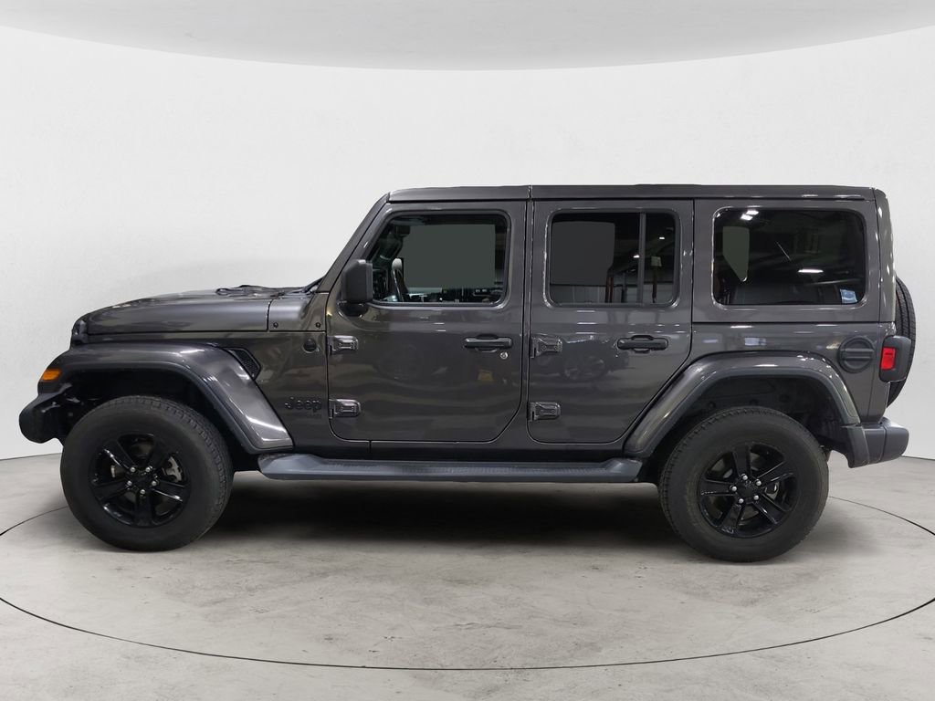 Used 2020 Jeep Wrangler Unlimited Sahara image 2