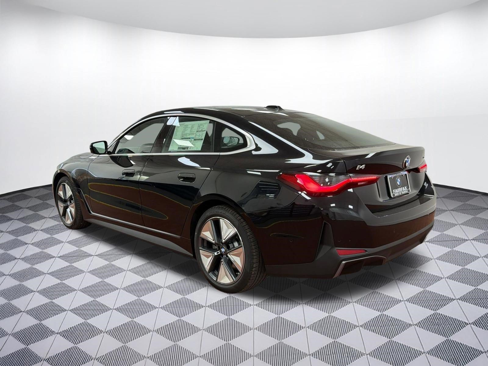 Used 2026 BMW i4 xDrive40i w/ Premium Package AWD/4WD image 3