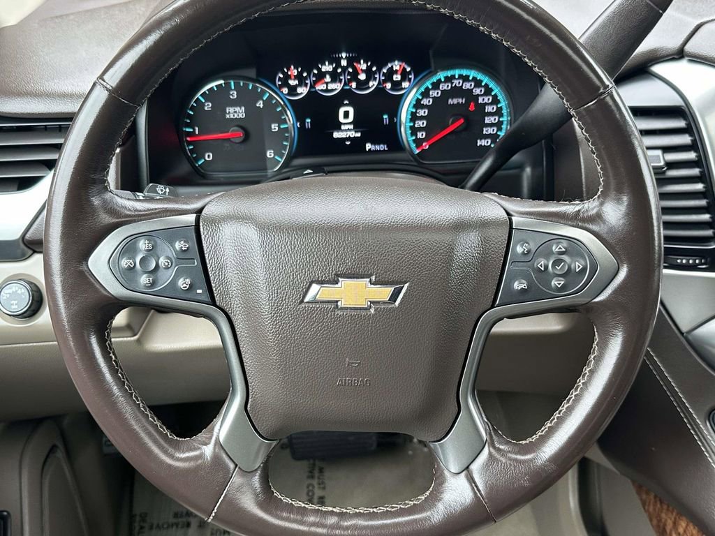Used 2020 Chevrolet Suburban Premier w/ Premier 6.2L Value Package image 18