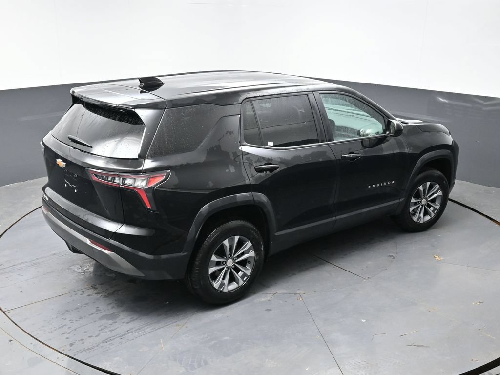 Used 2025 Chevrolet Equinox LT FWD image 12