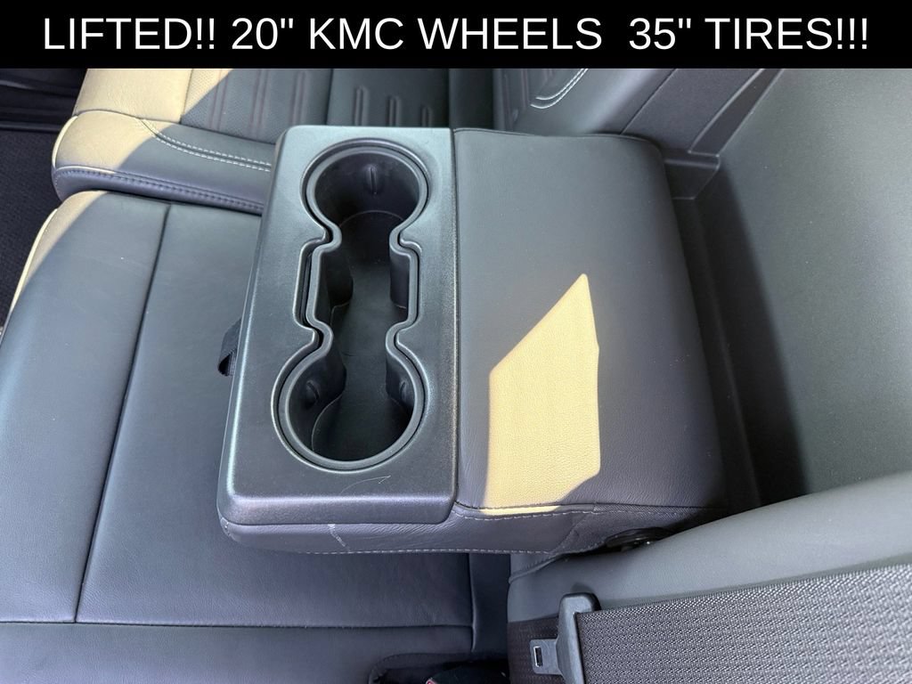 Used 2024 GMC Sierra 2500 AT4X AWD/4WD image 16