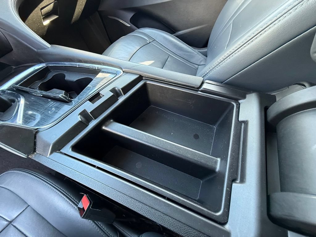 Used 2019 Buick Enclave Essence FWD image 32