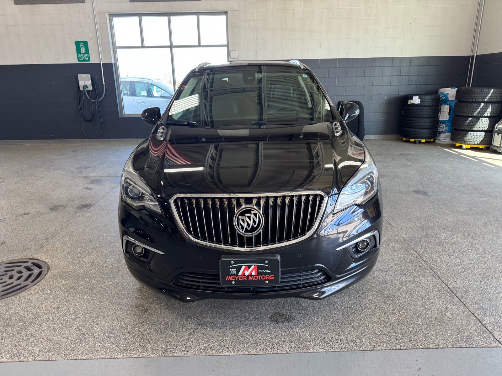 Used 2016 Buick Envision Premium AWD/4WD image 2