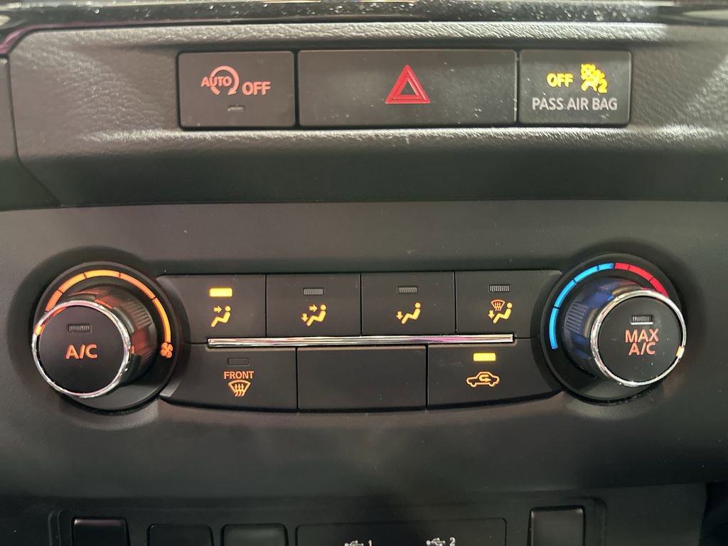 Used 2023 Nissan Frontier SV image 16