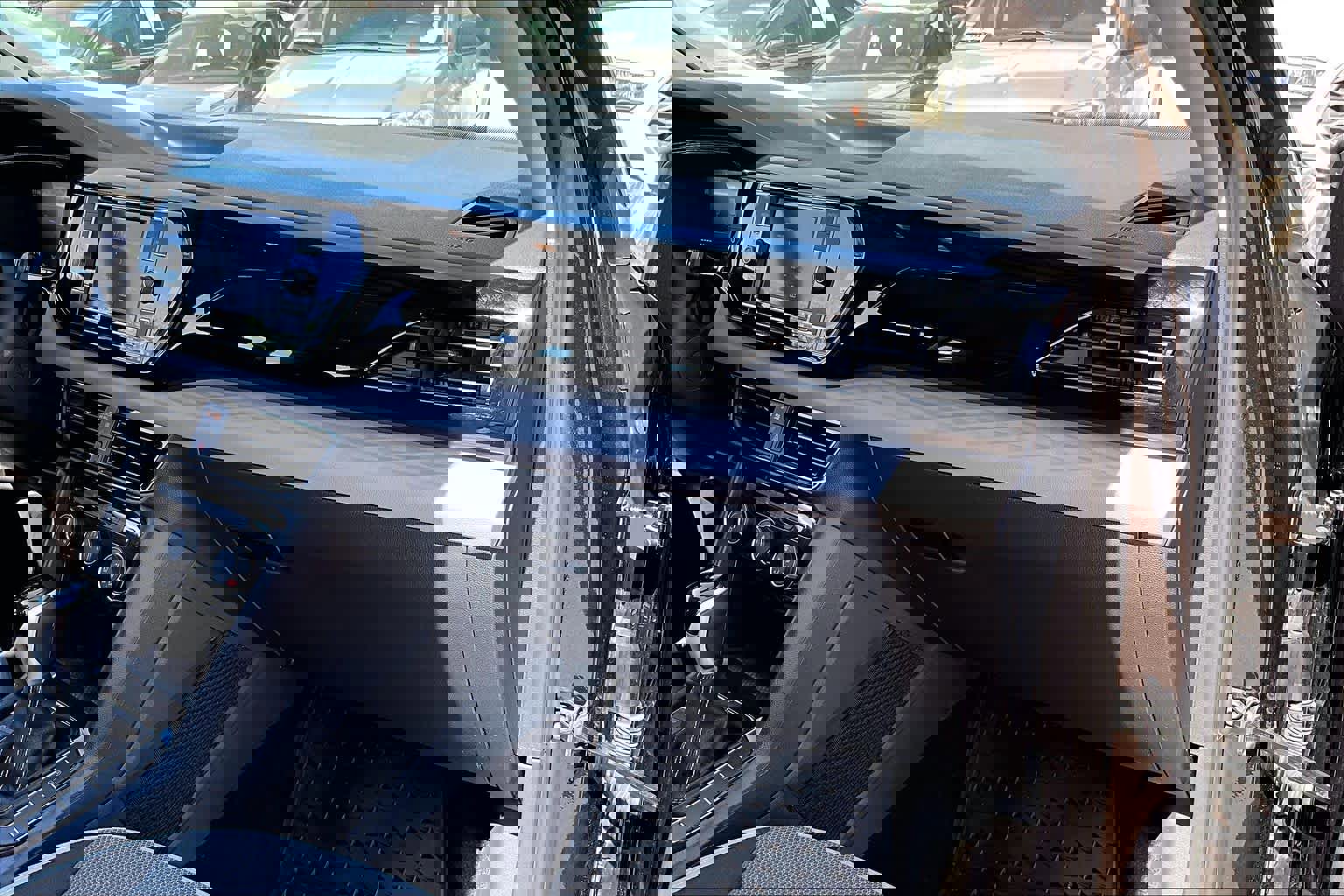 Used 2024 Volkswagen Taos S w/ MDO Package image 17