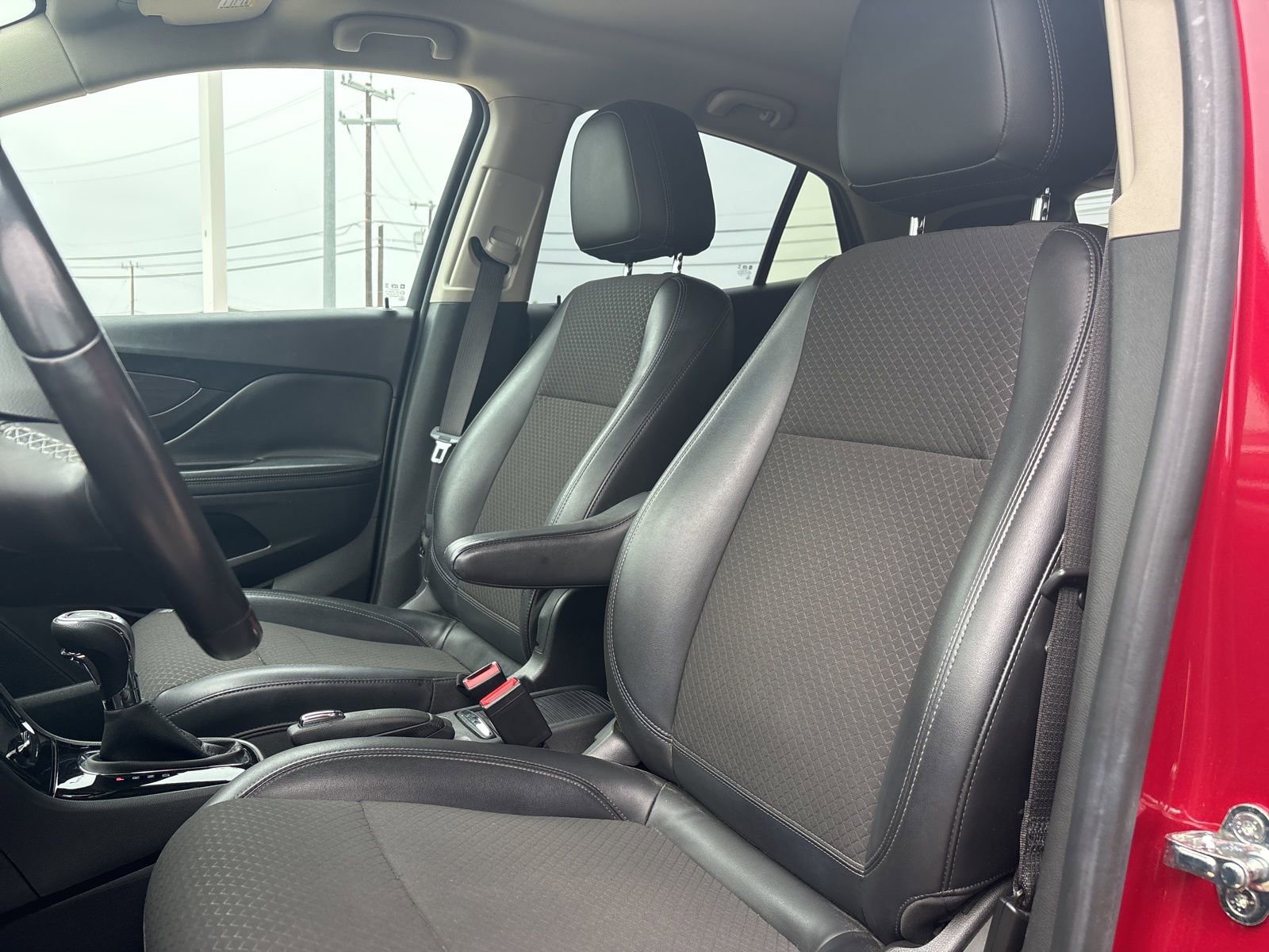 Used 2019 Buick Encore Sport Touring FWD image 12