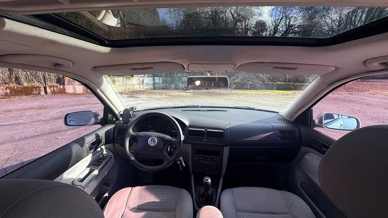 Used 2001 Volkswagen Golf GLS image 19