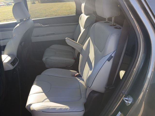 Used 2024 Hyundai Palisade SEL image 25