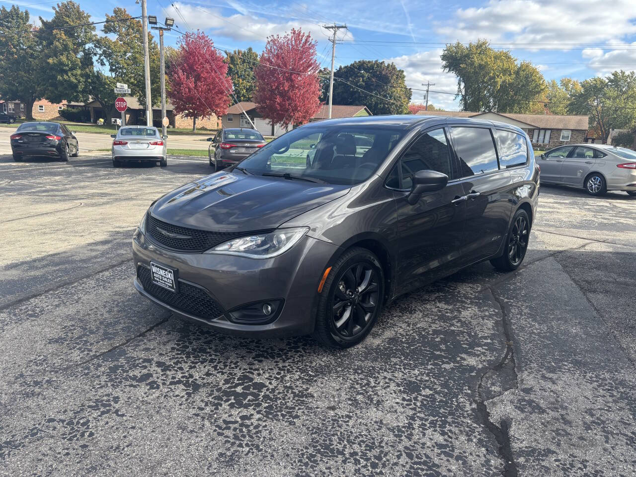 Used 2019 Chrysler Pacifica Touring Plus w/ S Appearance Package image 6