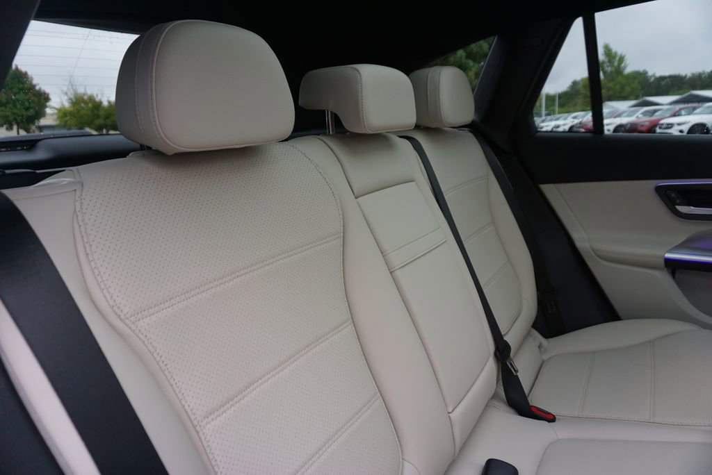 New 2026 Mercedes-Benz GLC 300 4MATIC image 58