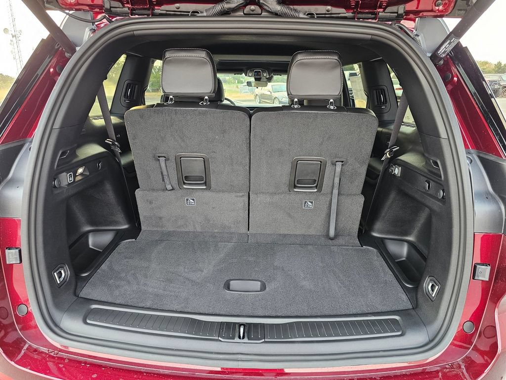 New 2025 Jeep Grand Cherokee L Altitude AWD/4WD image 29